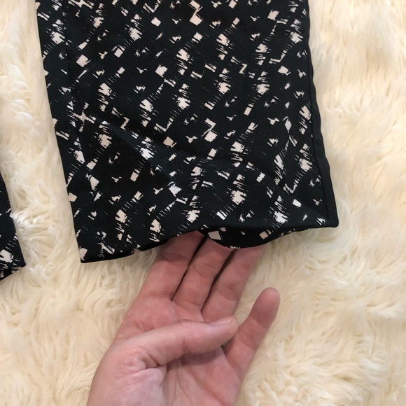 Vince Camuto Printed Trouser Pants - Picture 7 of 7